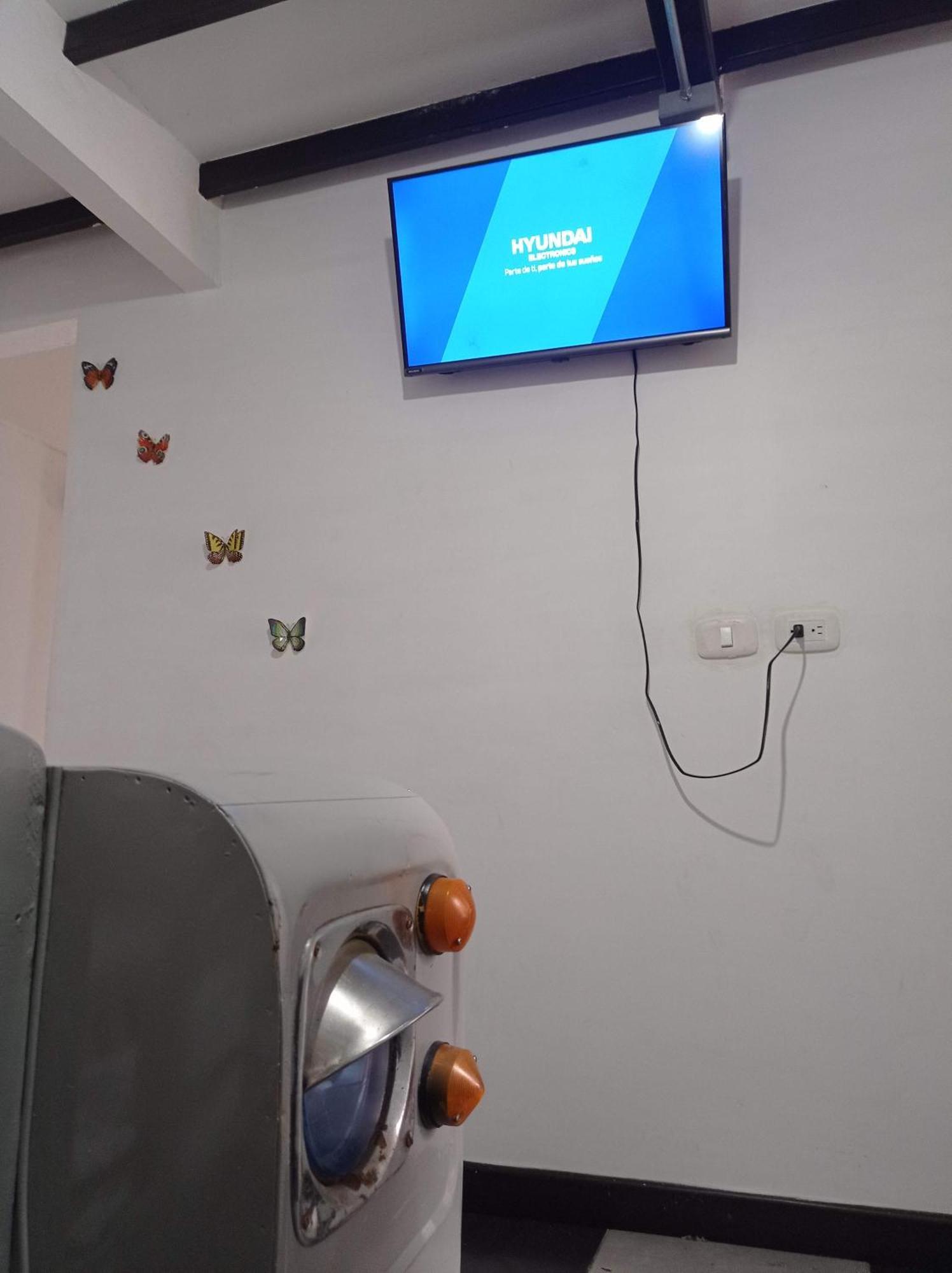 Combi, 2 Good 4 Less Ξενοδοχείο Σαλέντο Εξωτερικό φωτογραφία